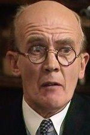 Kenneth Waller Image