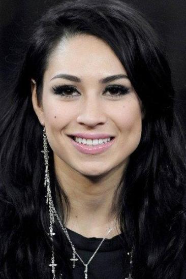Cassie Steele Image
