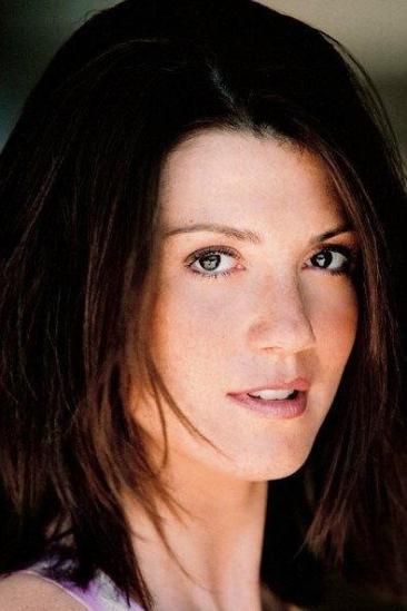 Zoe McLellan Image