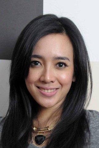 Dhea Ananda Image