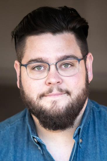 Charley Koontz Image