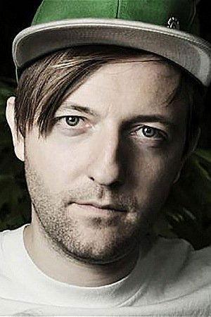 Andrew Maxwell Image