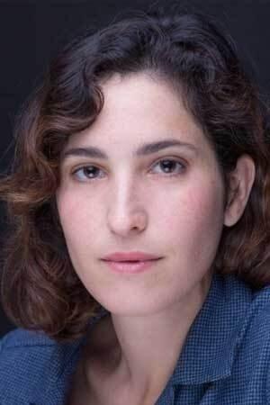 Carla Linares Image