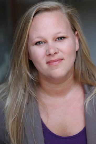 Lindsey Moser Image
