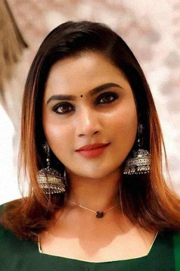 Myna Nandhini Image