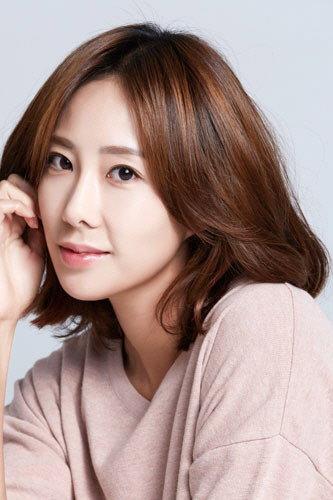 Han Ye-won Image
