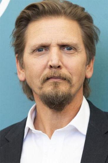 Barry Pepper Image