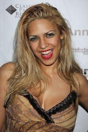 Dita de Leon Image