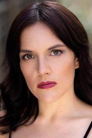 Stephanie Izsak Image