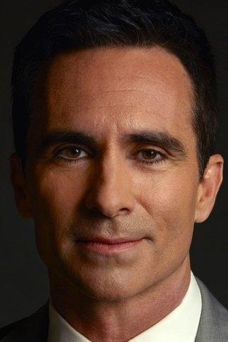 Nestor Carbonell Image