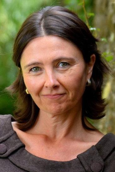 Noni Lewis Image