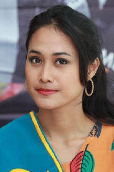 Putri Ayudya Image