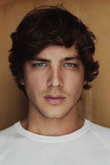 Cody Fern Image