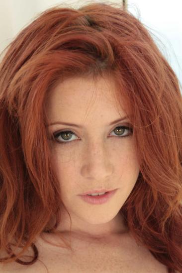 Elle Alexandra Image