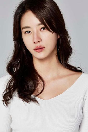 Kim Sa-hee Image