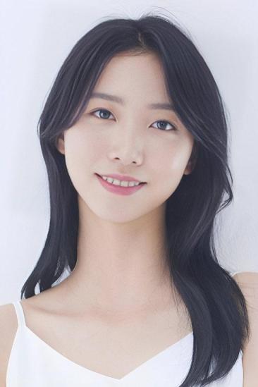 Lee Yoon-jeong Image