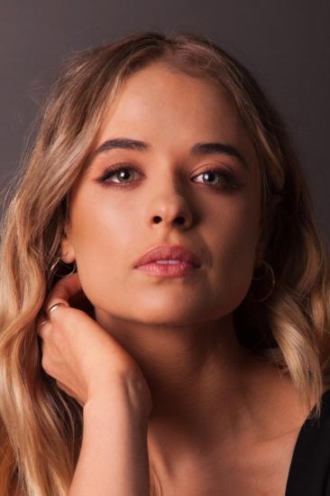 Raechelle Banno Image