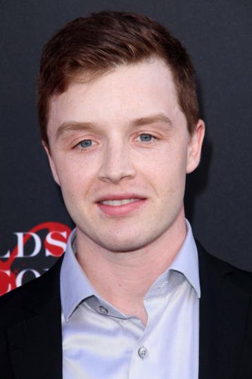 Noel Fisher Image