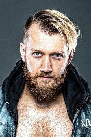 Mark Andrews Image