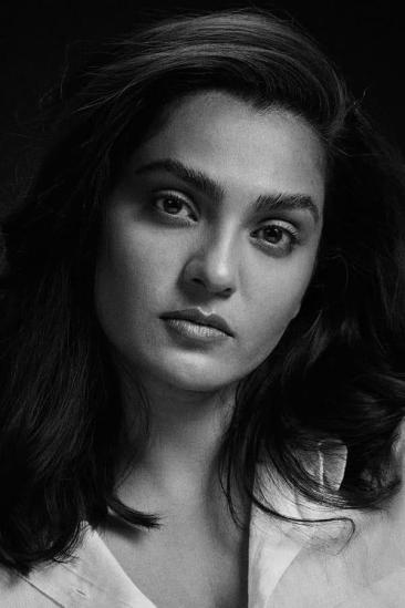 Parvathy Thiruvothu Image