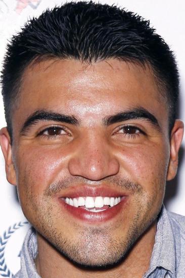 Victor Ortiz Image