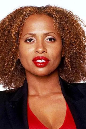 Lisa Nicole Carson Image