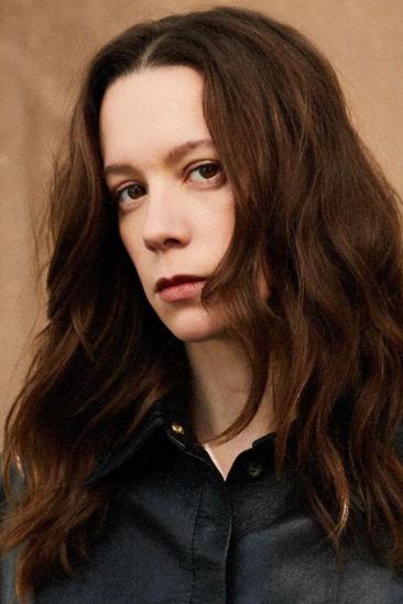 Chloe Pirrie Image