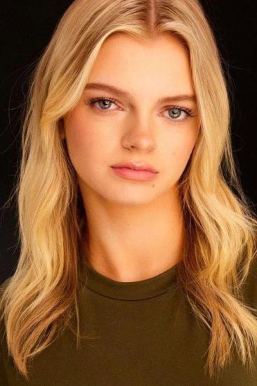 Emily Kelavos Image