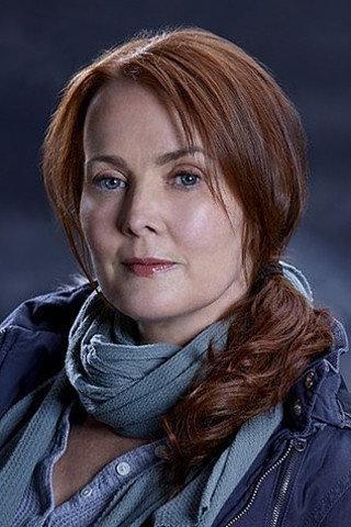Laura Innes Image