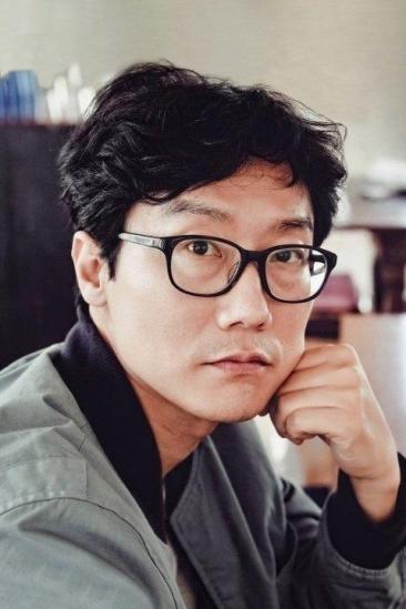 Hwang Dong-hyuk Image