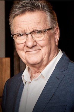 Graeme Blundell Image