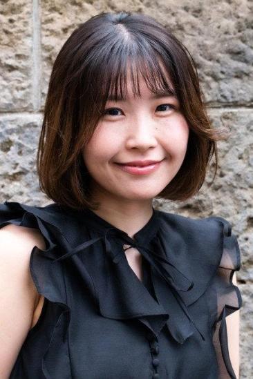 Ayaka Shibutani Image