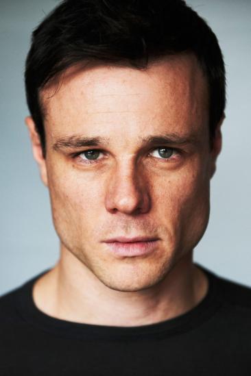 Rupert Evans Image