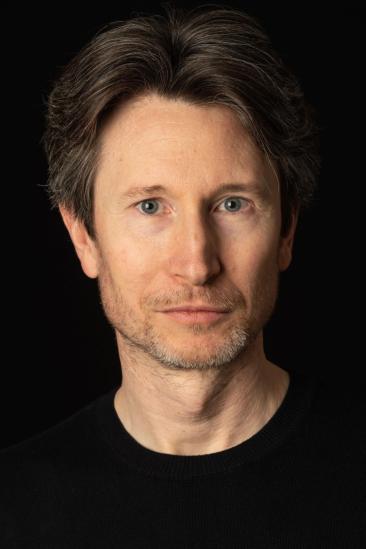 Jonathan Aris Image