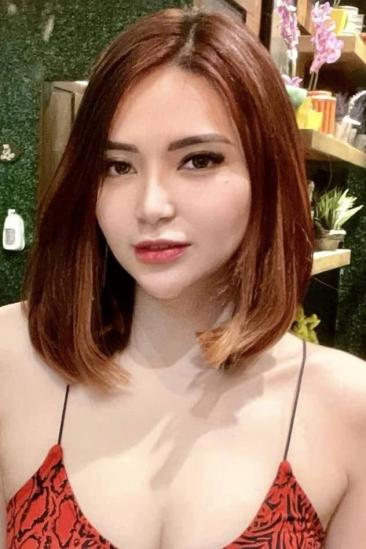 Shiena Yu Image