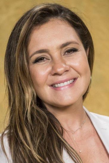 Adriana Esteves Image