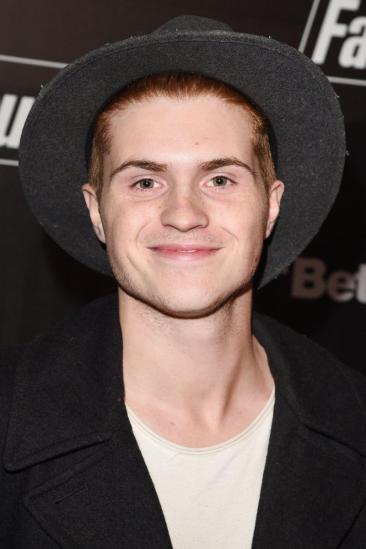 Jake Austin Walker Image