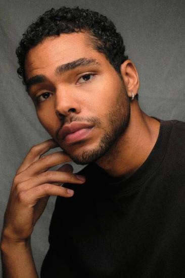 Nicholas Duvernay Image
