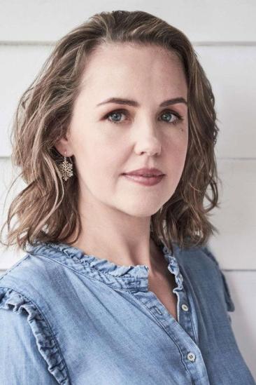 Victoria Thaine Image