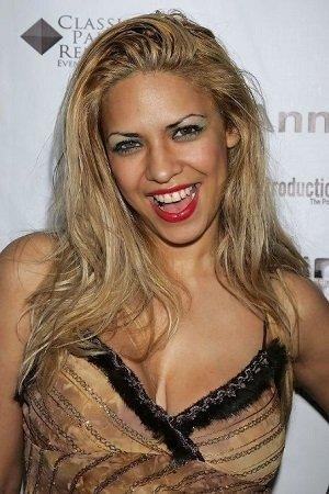 Dita de Leon Image
