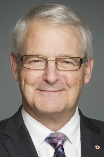 Marc Garneau Image