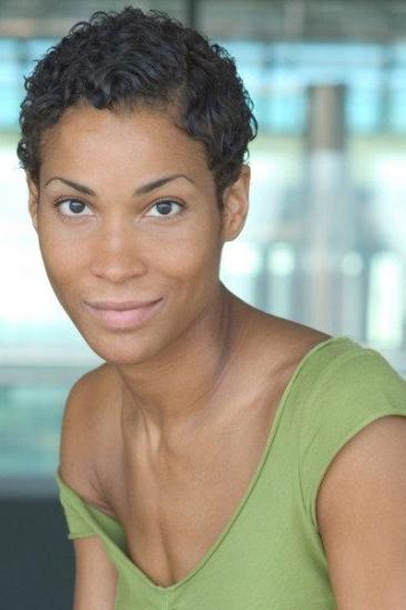 Annabelle Mandeng Image