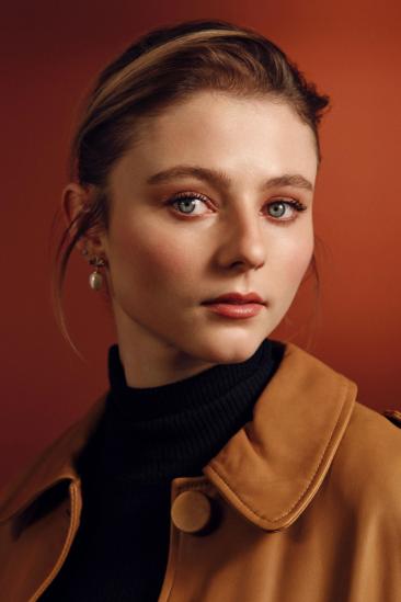 Thomasin McKenzie Image