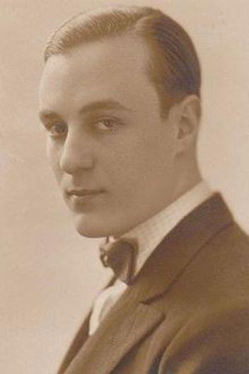 Ernesto Raquén Image