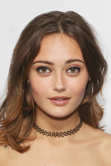 Ella Purnell Image