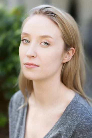 Lily Loveless Image