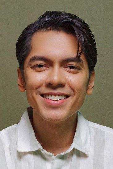 Carlo Aquino Image