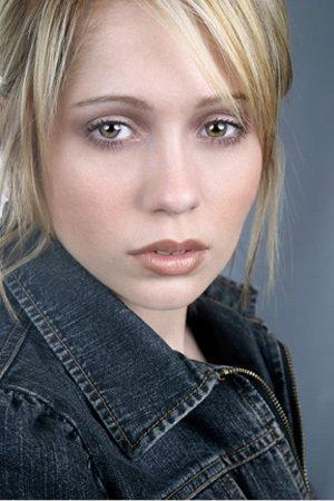 Erika Flores Image
