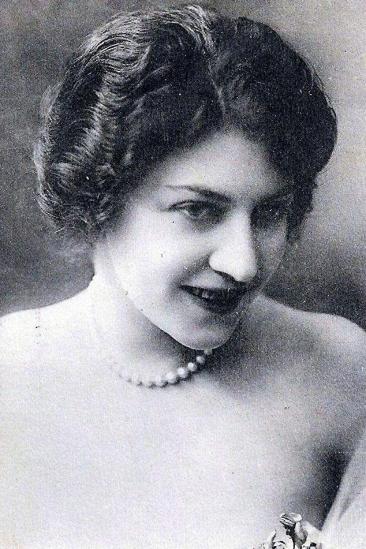 Yvonne de Bray Image