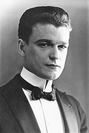 Wallace MacDonald Image